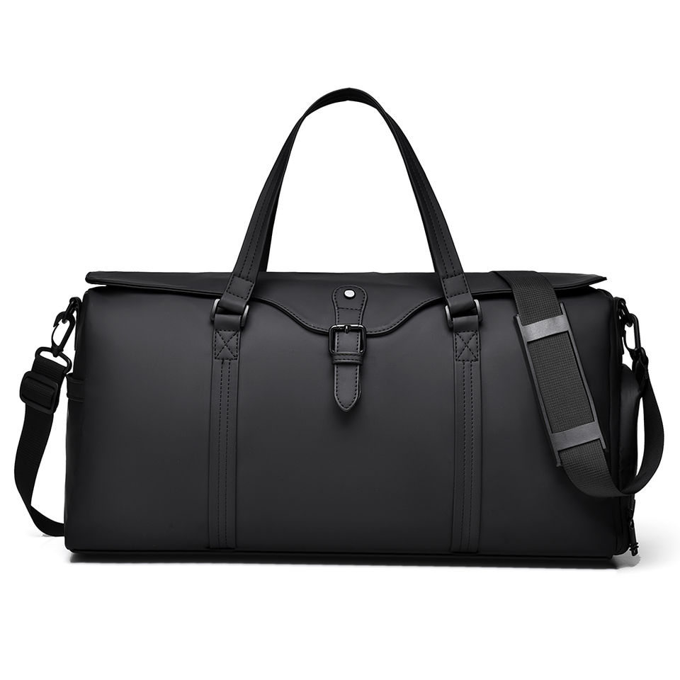 PU travel duffel bag in Black